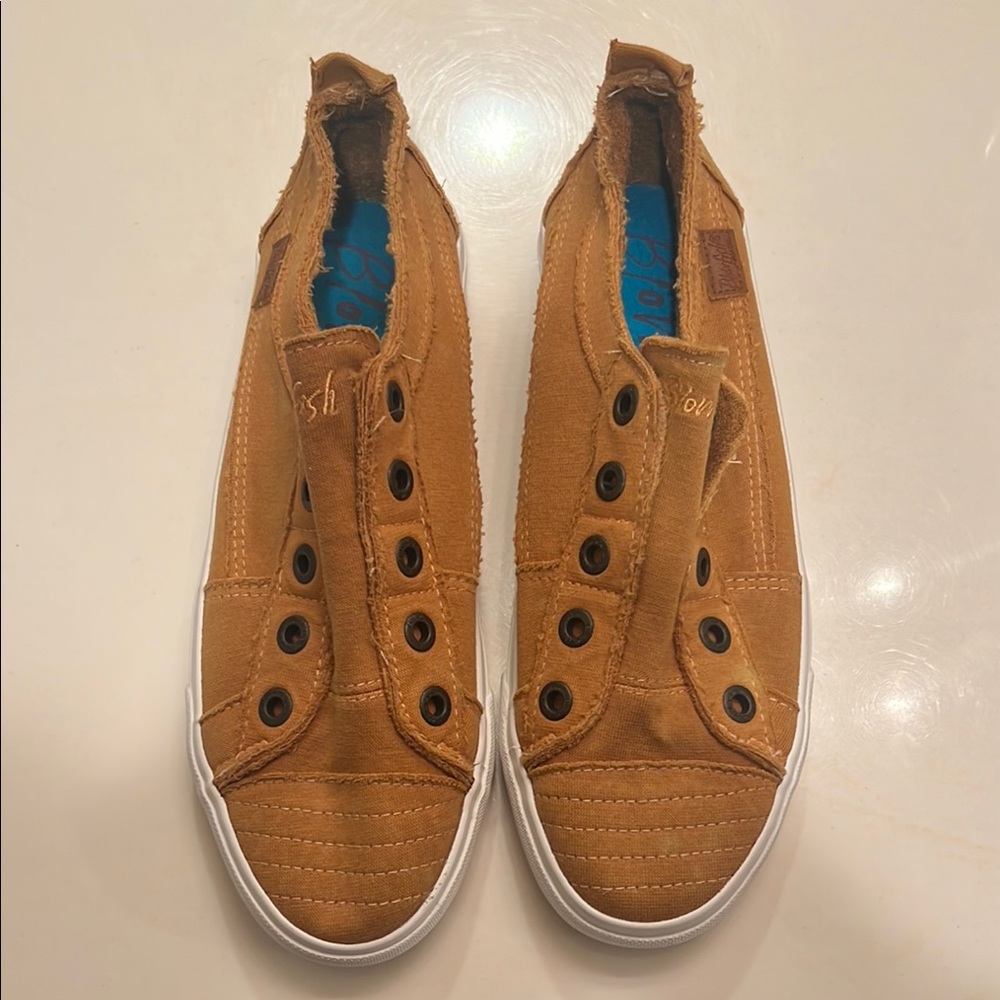 Stylish Women’s Blowfish Malibu Slip-On Sneakers